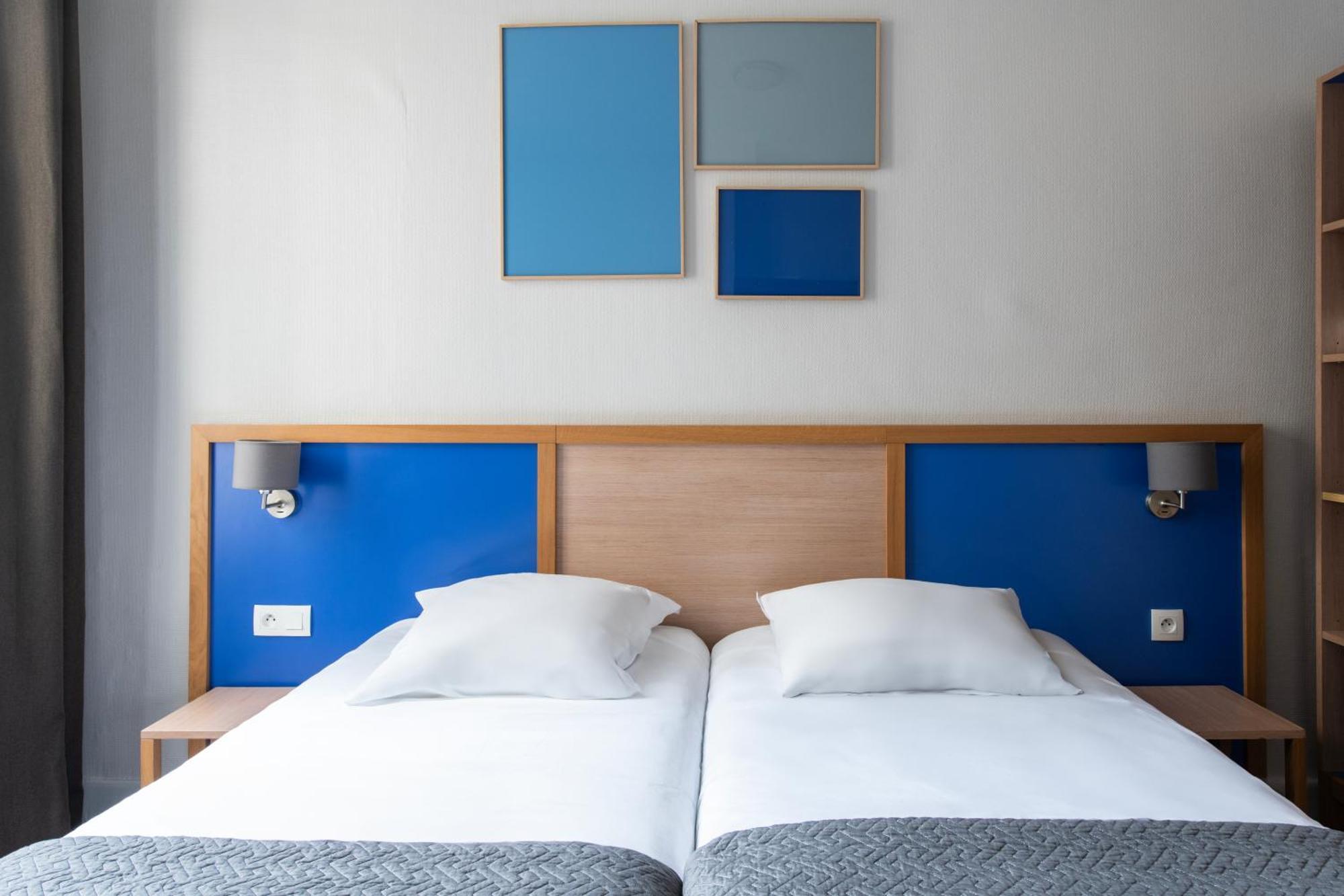 Est Hotel Париж Екстериор снимка