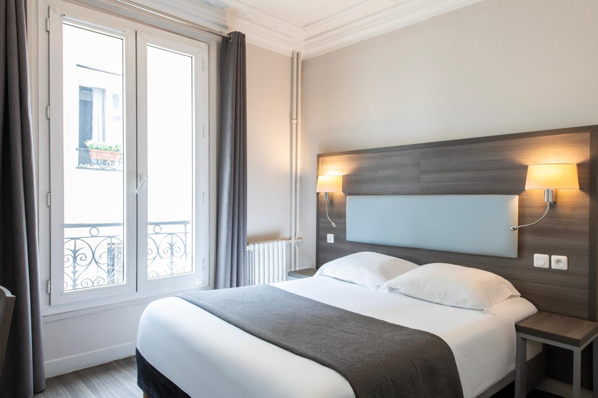 Est Hotel Париж Екстериор снимка